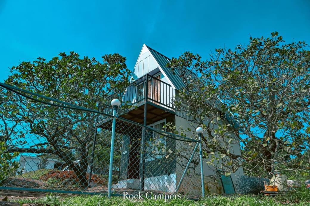 Rock Campers Hotel And Resort Chillithodu Exteriér fotografie